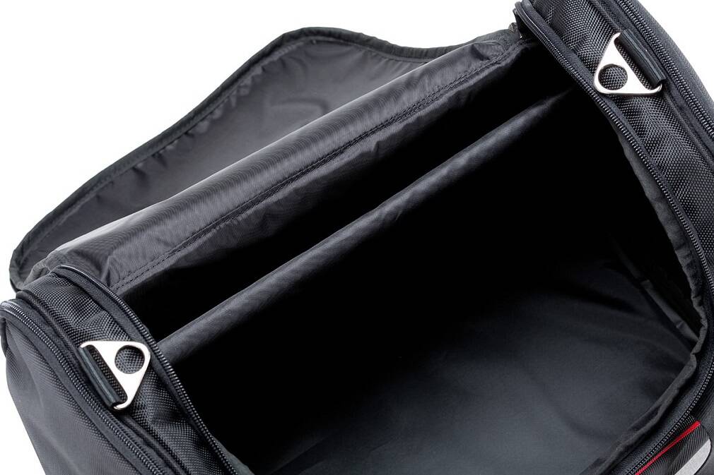 Reiseset-Kofferraumtaschen-Tesla-Model-3-gepackt