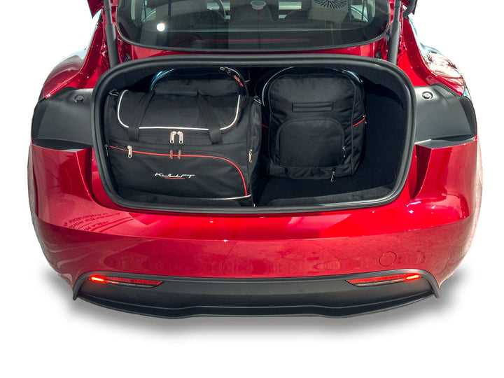 Tesla-Model-3-Reiseset-Kofferraumtaschen-vorbereitet
