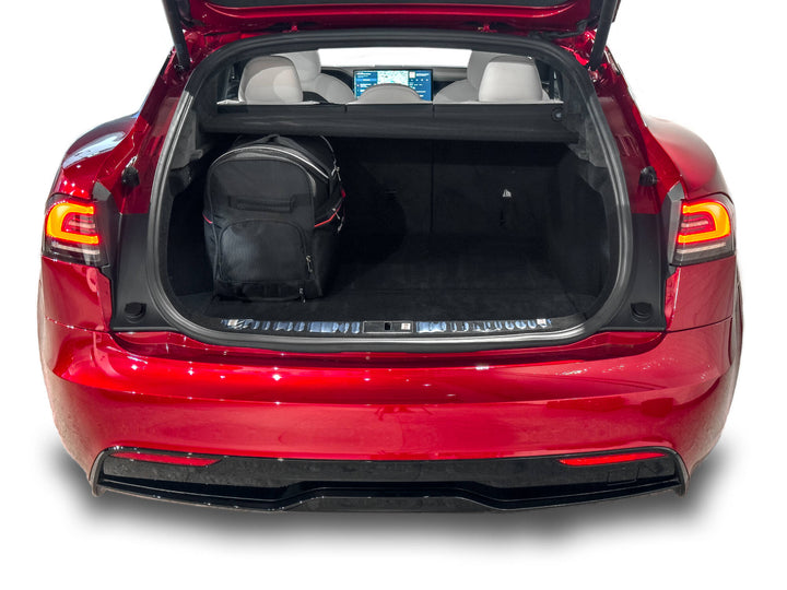 Tesla-Model-S-2021_-massgeschneiderte-Reisetaschen-set