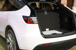 Tragbare Kühlbox für Tesla Model Y, mit 35L Fassungsvermögen, robustem Design, großem Temperaturbereich, effizienter Kühlung, abenteuerfest und stilvoll. Idealer Reisebegleiter für Camping und Outdoor-Aktivitäten.