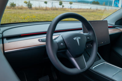Tesla Ambientebeleuchtung Nachrüsten S3XY Strip – luxuriöse Tesla Innenraumbeleuchtung mit Ambient Lighting, perfekt für Model 3 und Model Y.