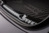 Tesla Model 3 Highland 2024+ Ladekantenschutz in Schwarz gebürstet für eine nahtlose Integration in das elegante Fahrzeugdesign.