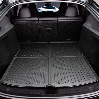 Tesla Model Y Gummimatte für den Kofferraum mit passgenauer Abdeckung und hohem Rand für Gepäck, Einkäufe, Kinderwagen und Sportausrüstung.
