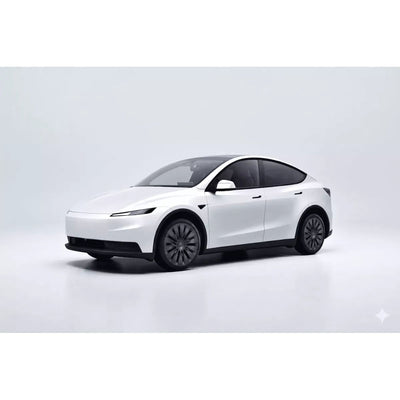 Weißes Tesla Model Y Juniper Standard mit montierten Tesla Model Y Standard Radkappen 18 Zoll in sportlicher Induction-Optik.