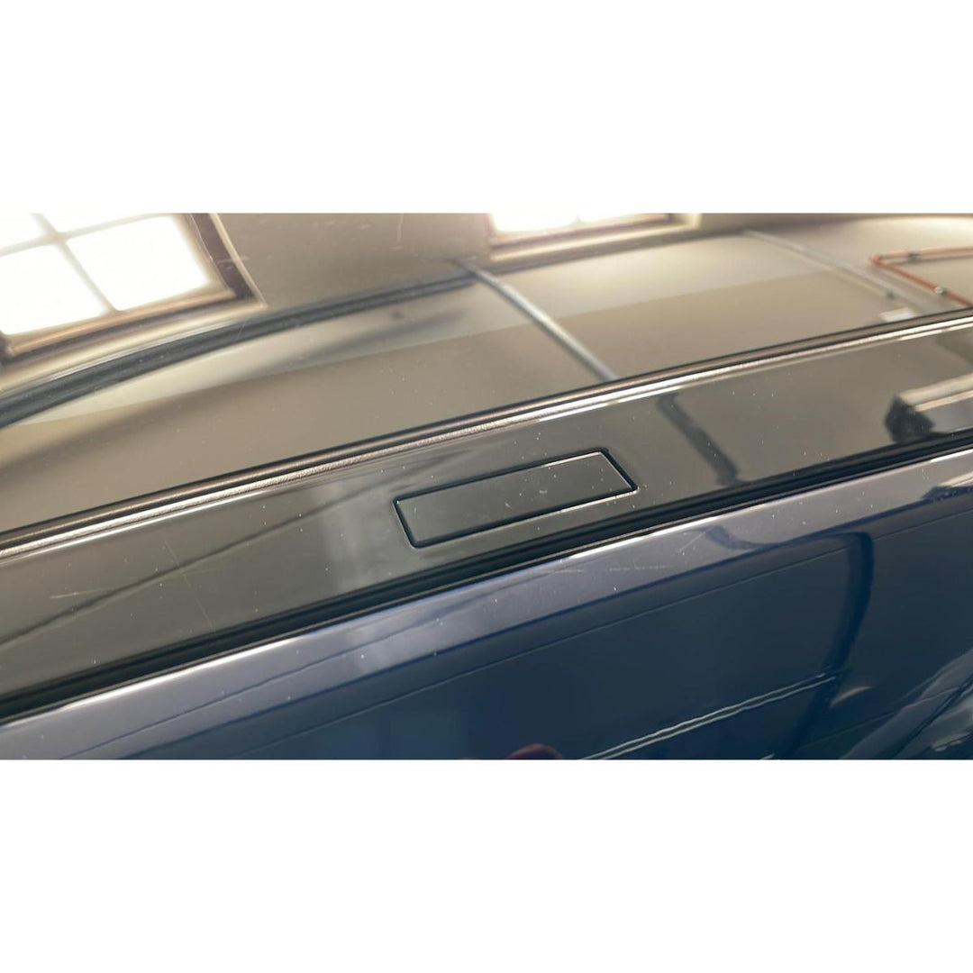 Tesla Model S Dachträger Schwarz Silber Juni 2015 - heute Yakima Whispbar Flush Auto Außenzubehör
