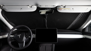 Wind- & Sonnenschirme für Tesla Model 3: Schutz vor Sonne, Privatsphäre und einfache Installation. Lichtabsorbierende Eigenschaften vermeiden Überhitzung des Innenraums.