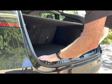 Laden und Abspielen von Videos im Galerie-Viewer, Tesla Model 3 Schutzblenden Gesamtset Silber Schwarz Carbon-Optik Wasserdichtes Autozubehör Deutschland
